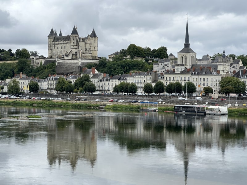 Wein & Küche im Loire-Tal: Rebsorten, Klassiker & Pairings